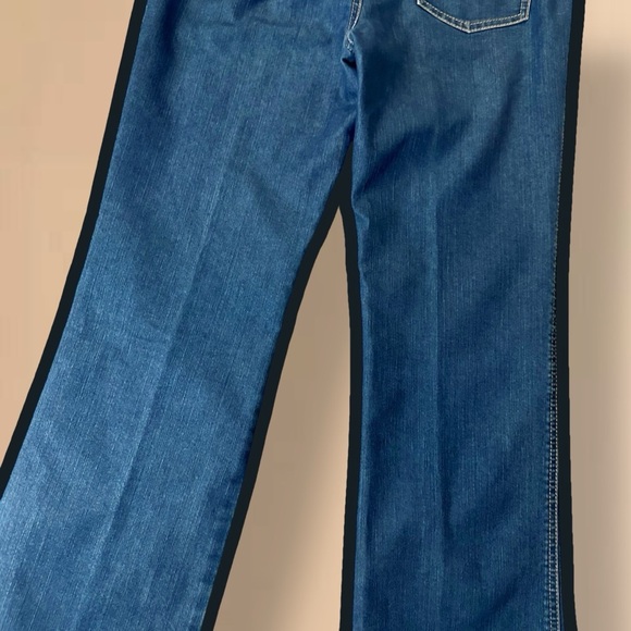 Lafayette 148 New York Dark Wash Classic Bootcut Jeans Size 6 Petite - Picture 14 of 16